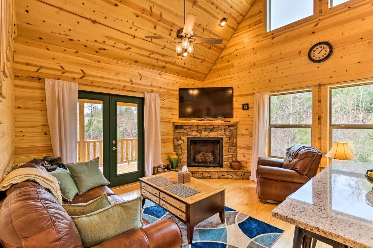 Cozy Mtn Cabin Spacious Deck And Forest Views! Murphy Exteriör bild