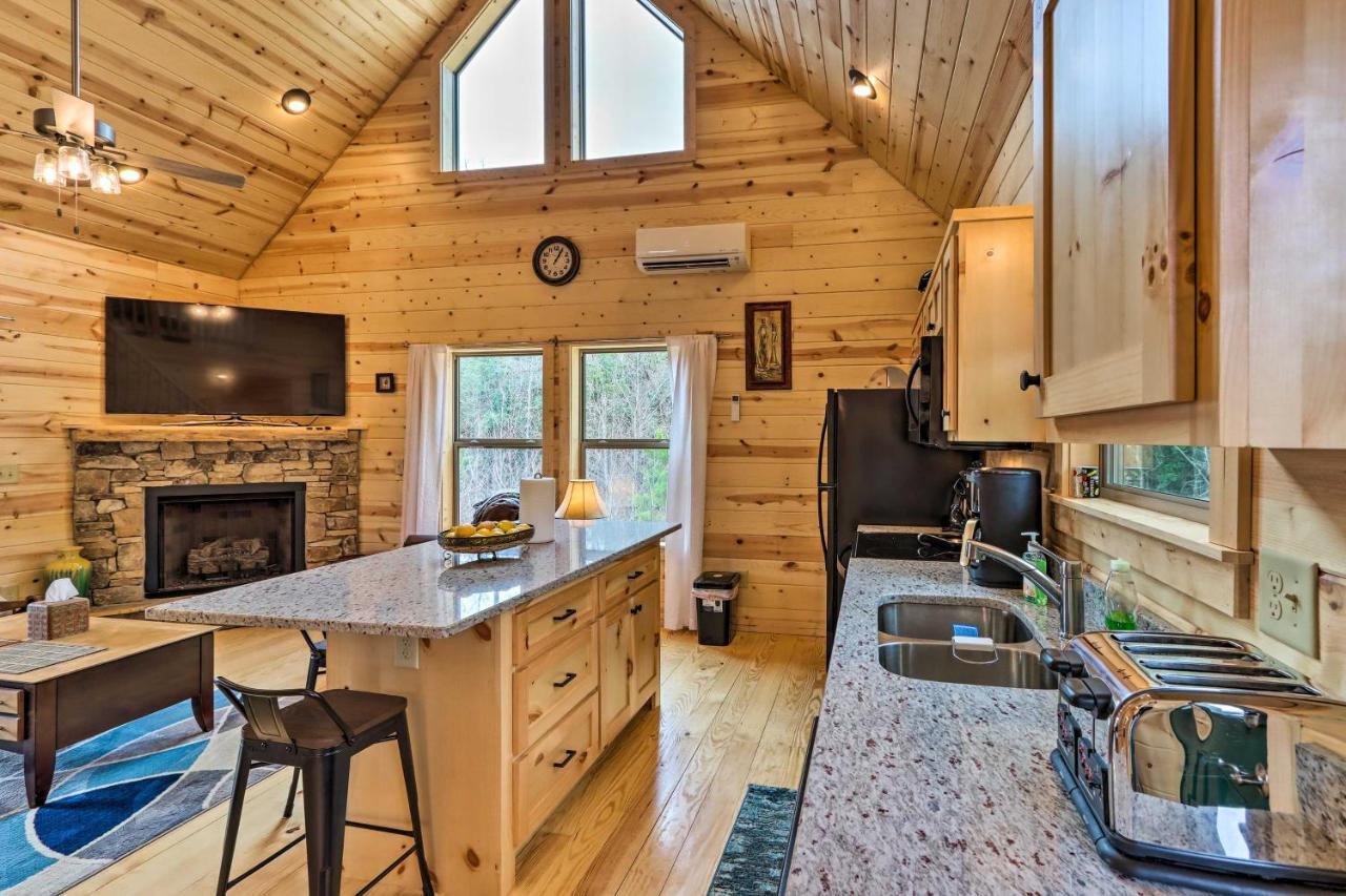 Cozy Mtn Cabin Spacious Deck And Forest Views! Murphy Exteriör bild
